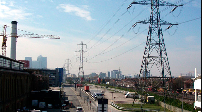 Ed Davey plugs European supergrid to solve energy bill woes