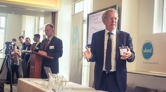 Sir David King: UK should shift renewable energy subsidy focus to offshore wind